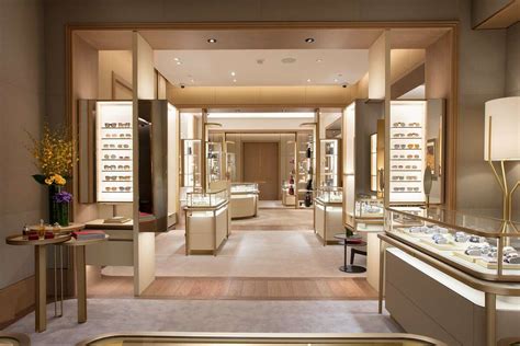 cartier chicago boutique.